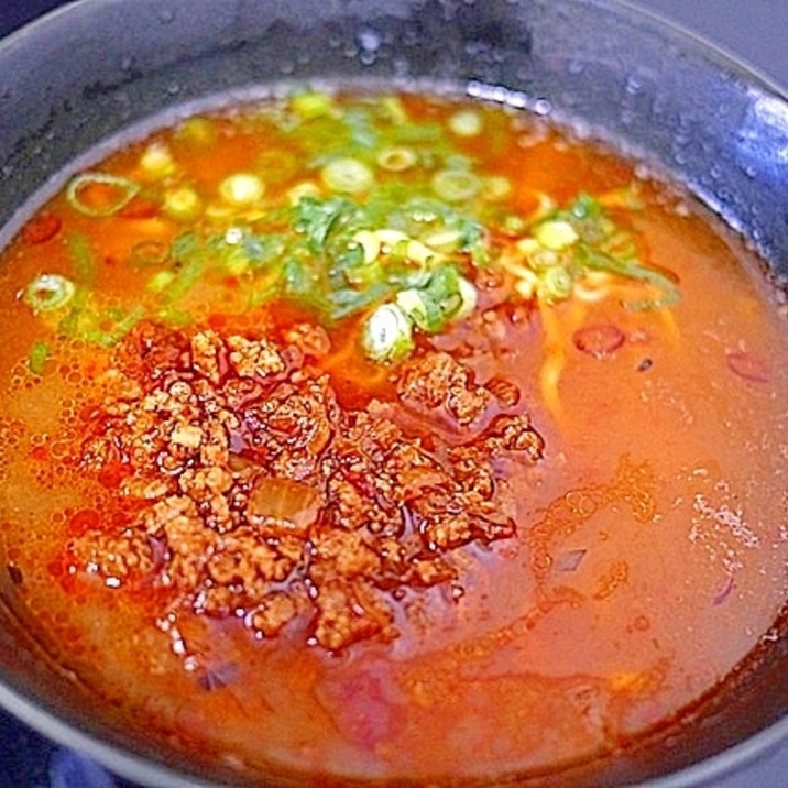 簡単でうまい！　インスタントラーメンで作る担々麺